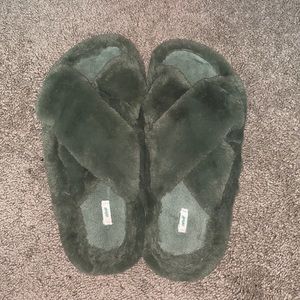 Aerie cross cross slippers